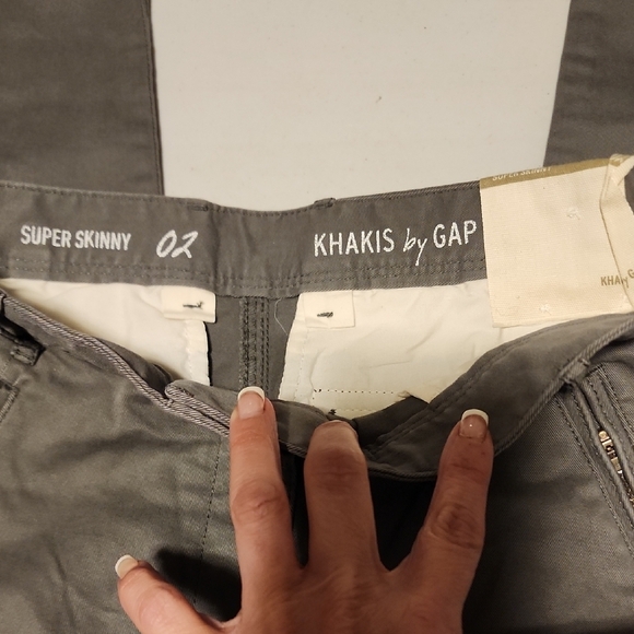 GAP NWT Charcoal Ankle-Length Women's Pants - Picture 4 of 8